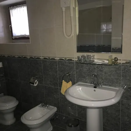 Diana Hotel
