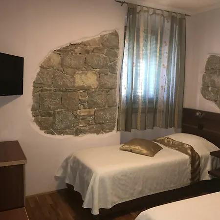 Hotel Diana 3*