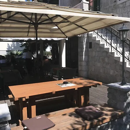 Hotel Diana